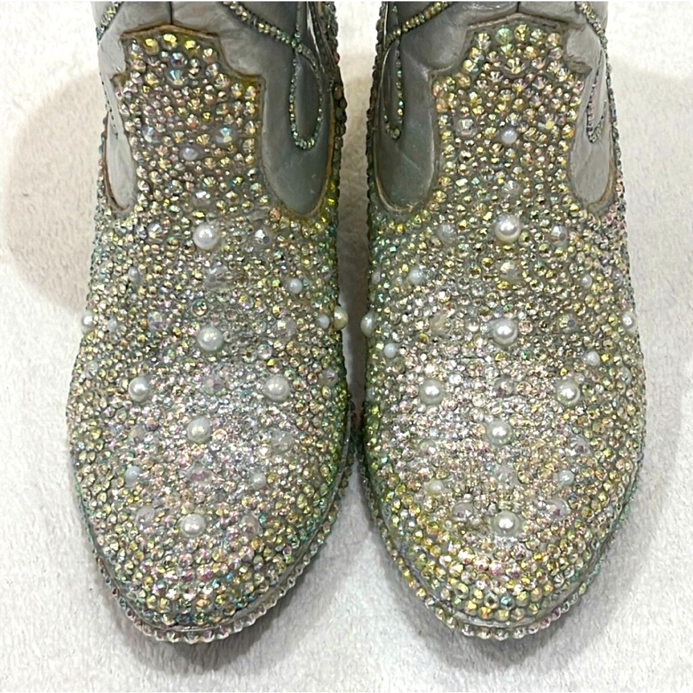 Silver Cowboy Boots Embellished in Iridescent Rhinestones & Pearls Size 8 - Picture 12 of 16